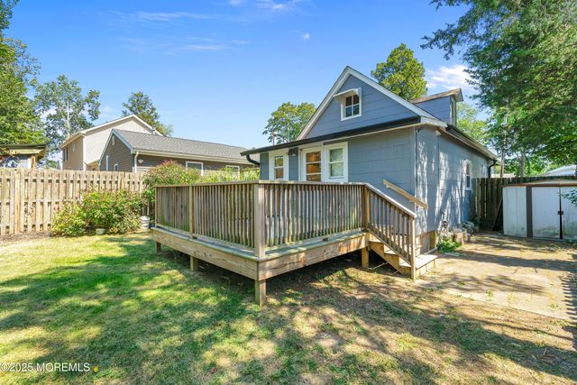 61 Gladney Avenue, Toms River, NJ 08753