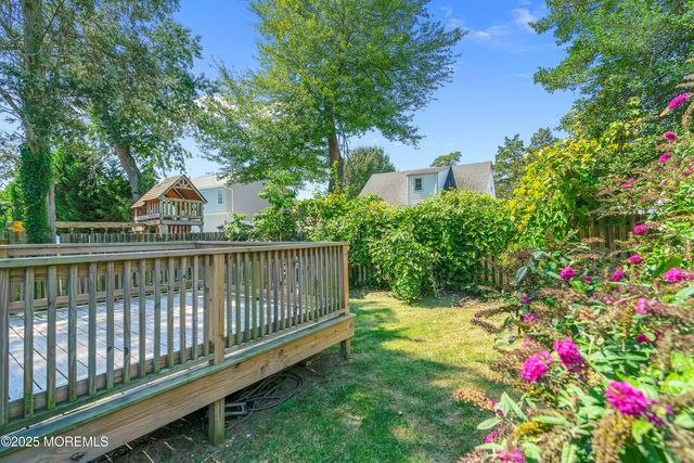 61 Gladney Avenue, Toms River, NJ 08753