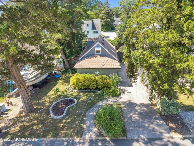 61 Gladney Avenue, Toms River, NJ 08753
