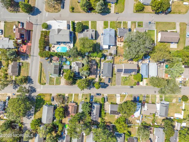 61 Gladney Avenue, Toms River, NJ 08753