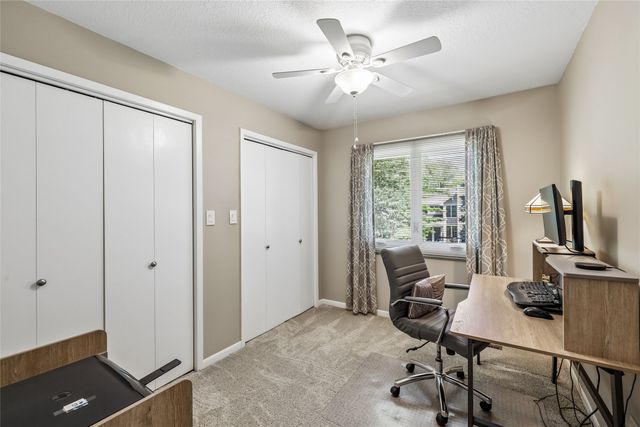 9617 Tanglewood Drive, Urbandale, IA 50322