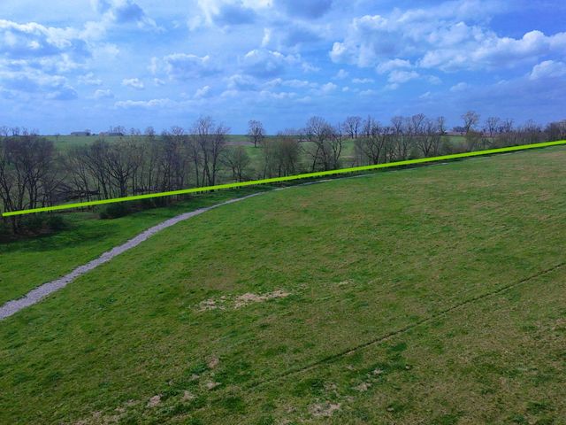 2978 Peacock, Paris, KY 40361