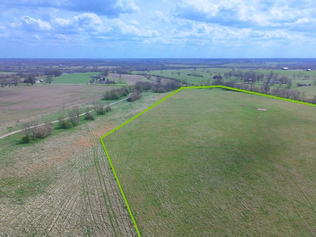 2978 Peacock, Paris, KY 40361