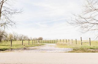 2978 Peacock, Paris, KY 40361