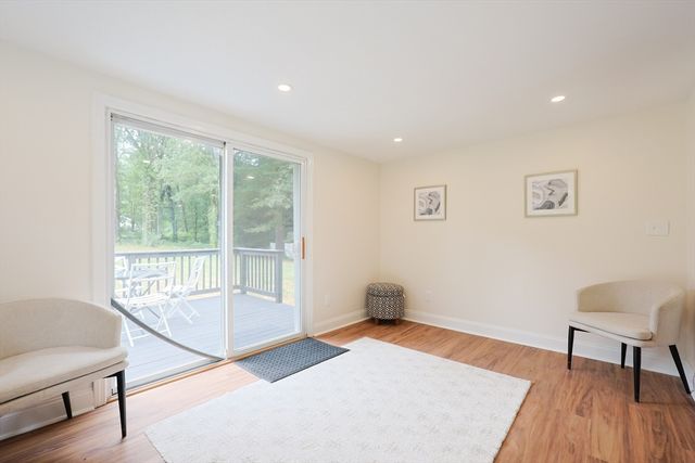 25 Overlook Ave, Webster, MA 01570