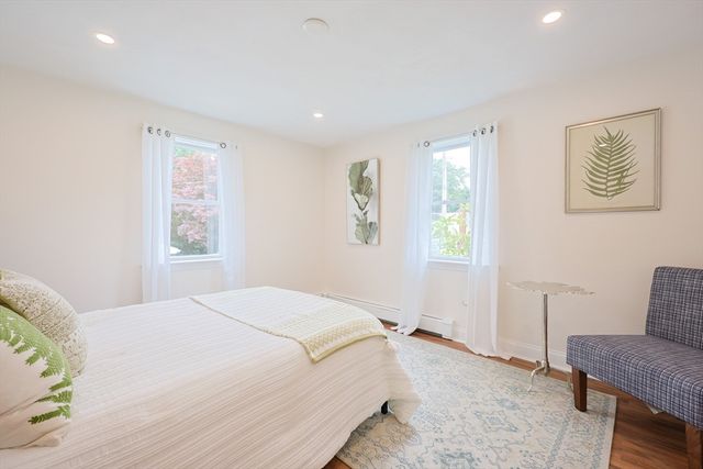 25 Overlook Ave, Webster, MA 01570