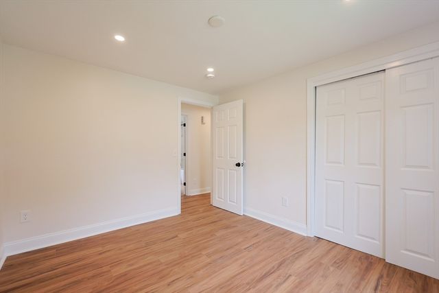 25 Overlook Ave, Webster, MA 01570