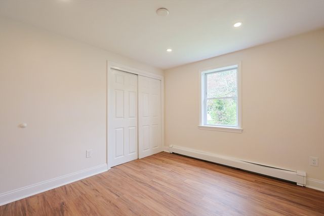 25 Overlook Ave, Webster, MA 01570