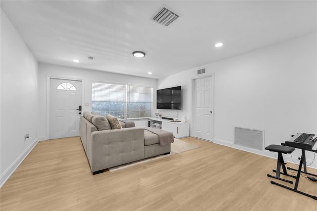 22718 SW 65th Terrace, Boca Raton, FL 33428