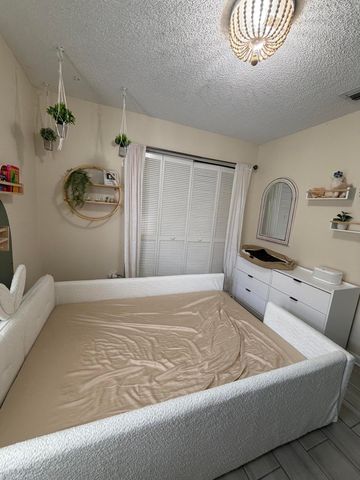 7481 Edisto Drive, Greenacres, FL 33467