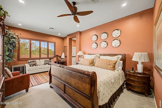 887 W Calle Artistica, Green Valley, AZ 85614