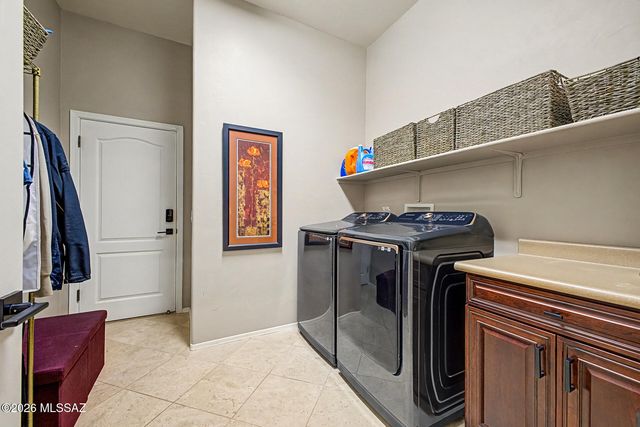 887 W Calle Artistica, Green Valley, AZ 85614