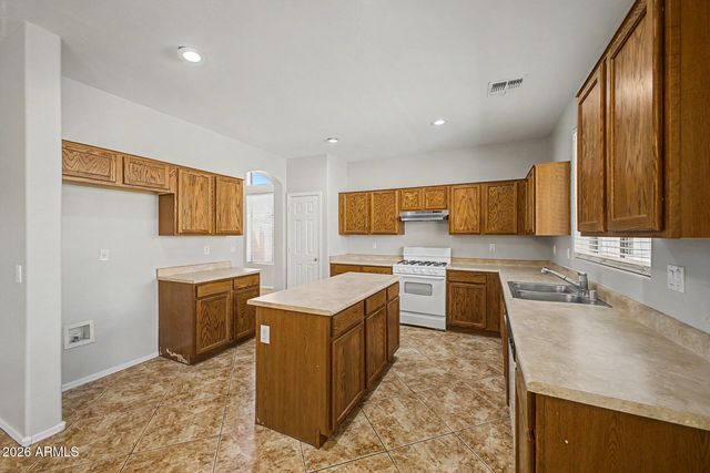 10934 W LOCUST Lane, Avondale, AZ 85323