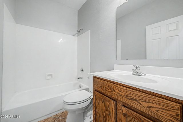 10934 W LOCUST Lane, Avondale, AZ 85323