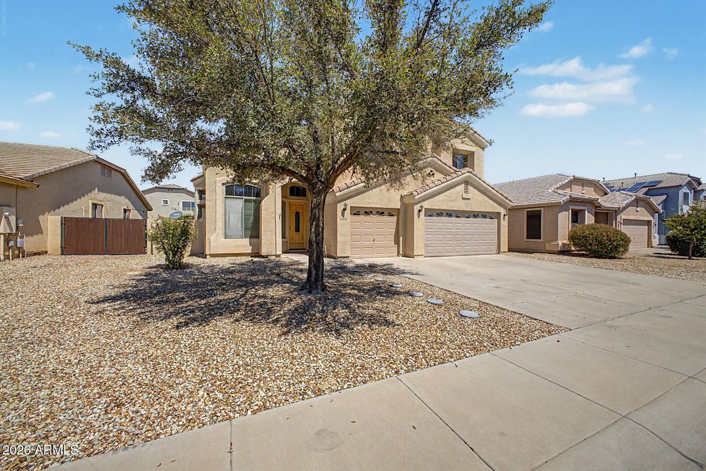 10934 W LOCUST Lane, Avondale, AZ 85323 — photo 2