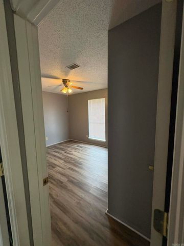 57 Meadowlark Drive, Cabot, AR 72023