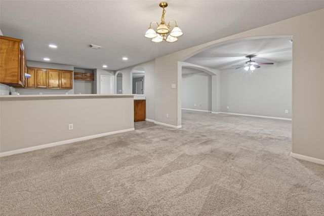 11827 E Galwan Circle, Houston, TX 77070