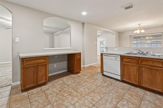 11827 E Galwan Circle, Houston, TX 77070