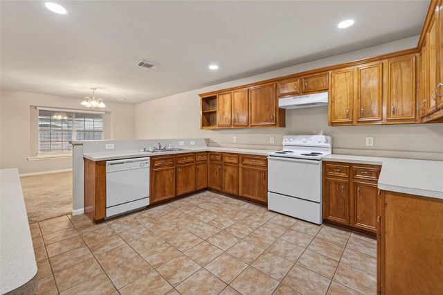 11827 E Galwan Circle, Houston, TX 77070