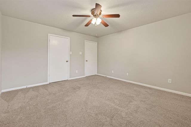 11827 E Galwan Circle, Houston, TX 77070