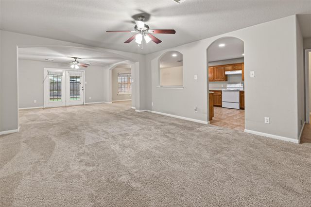 11827 E Galwan Circle, Houston, TX 77070