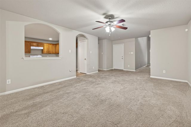 11827 E Galwan Circle, Houston, TX 77070