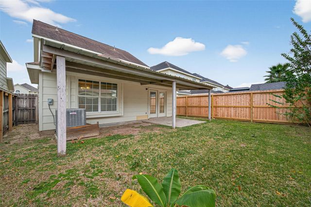 11827 E Galwan Circle, Houston, TX 77070