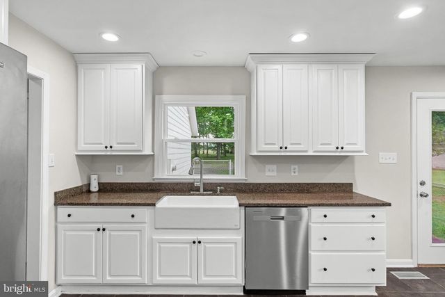 43118 EVANS POND RD, Leesburg, VA 20176