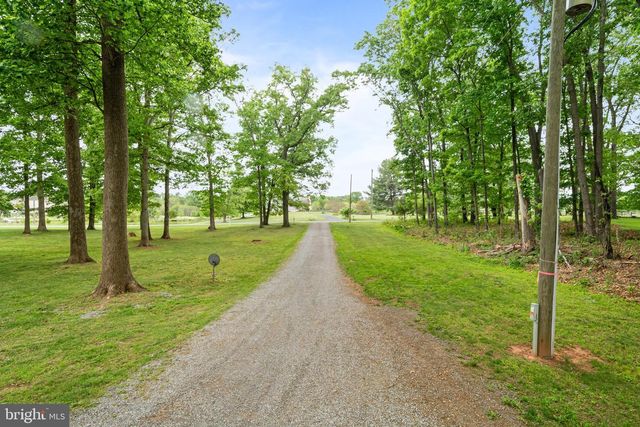 43118 EVANS POND RD, Leesburg, VA 20176