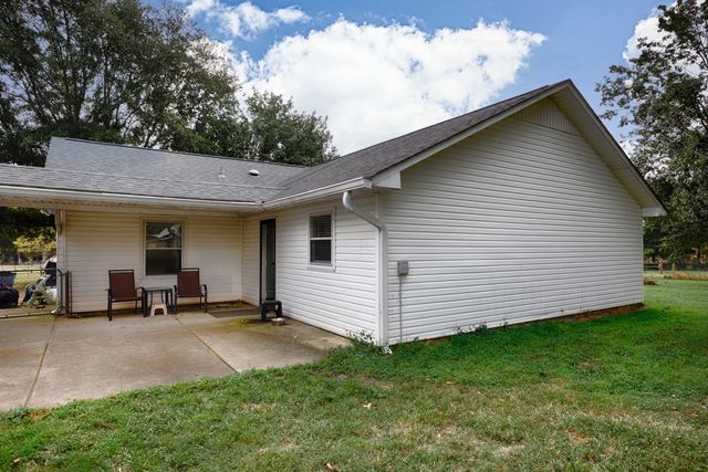 81 Slaughter Pen Rd, Ardmore, TN 38449