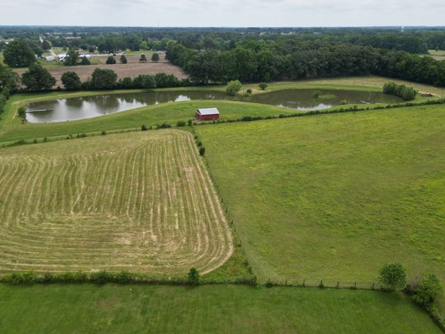 81 Slaughter Pen Rd, Ardmore, TN 38449