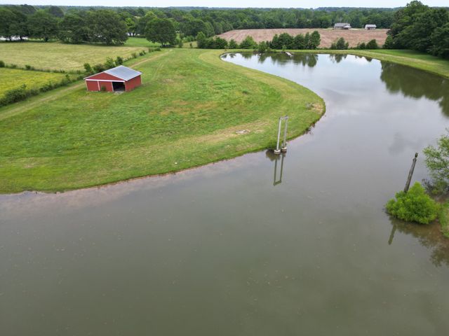 81 Slaughter Pen Rd, Ardmore, TN 38449