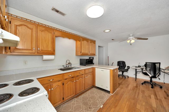 81 Slaughter Pen Rd, Ardmore, TN 38449