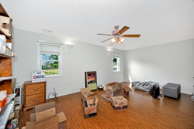 81 Slaughter Pen Rd, Ardmore, TN 38449