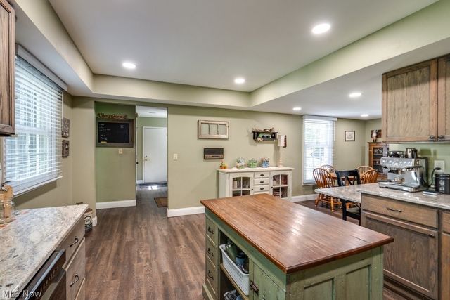 339 S Park Drive, Aurora, OH 44202