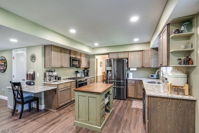 339 S Park Drive, Aurora, OH 44202