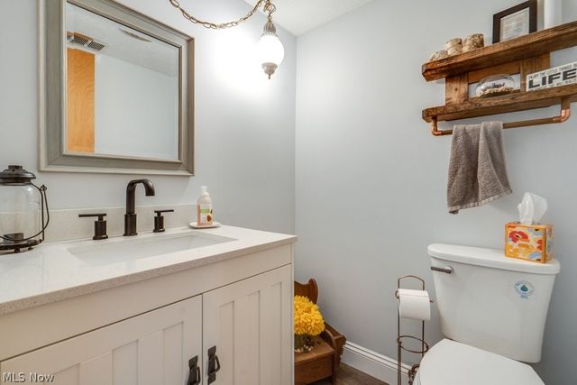 339 S Park Drive, Aurora, OH 44202