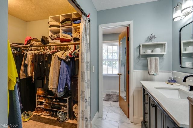 339 S Park Drive, Aurora, OH 44202