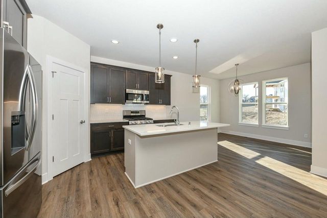 8312 85th AVENUE, Pleasant Prairie, WI 53158