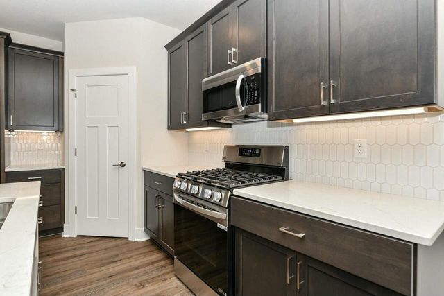 8312 85th AVENUE, Pleasant Prairie, WI 53158