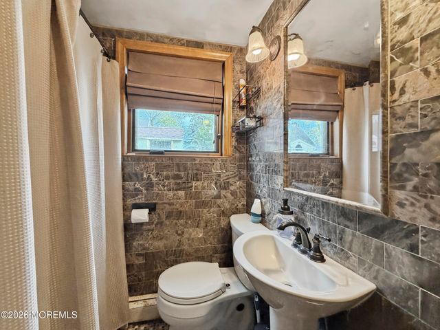 515 Hollywood Avenue, Toms River, NJ 08753