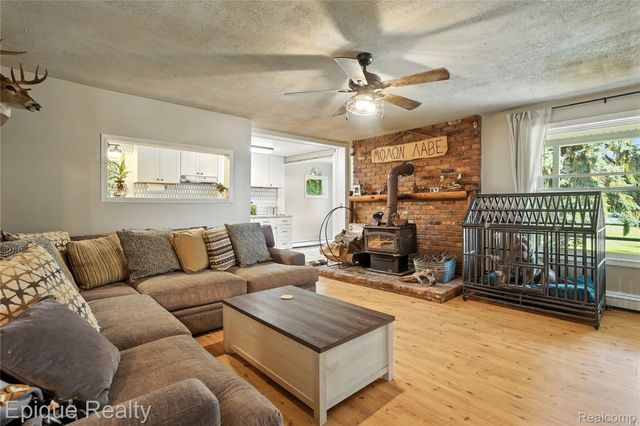 5630 Custer Road, Carsonville Village, MI 48419