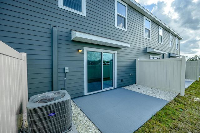 8250 SW 67TH AVENUE, Ocala, FL 34476