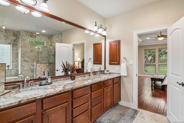 480 Wentworth, Spring Branch, TX 78070