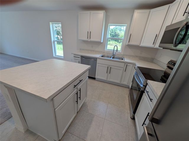 9065 107th Ct, Vero Beach, FL 32967