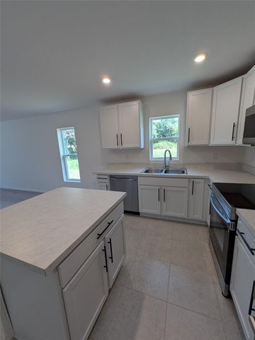 9065 107th Ct, Vero Beach, FL 32967