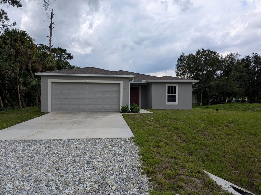 9065 107th Ct, Vero Beach, FL 32967