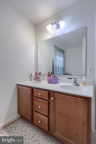 728 WINDING LN, Harrisburg, PA 17111