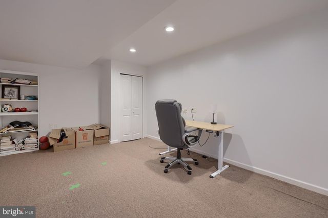 728 WINDING LN, Harrisburg, PA 17111