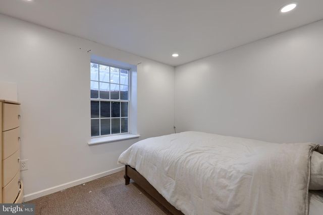 728 WINDING LN, Harrisburg, PA 17111